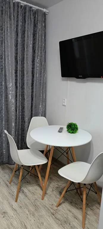 Уютная студия плюс спальня