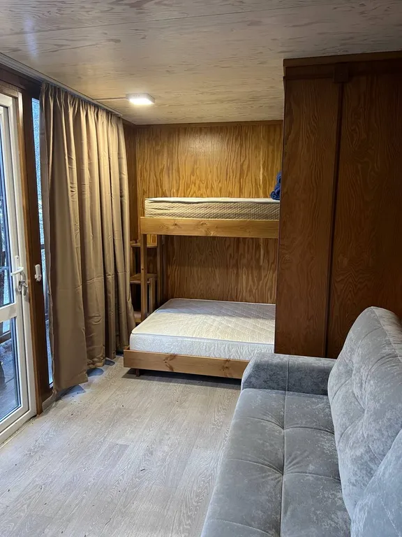 Дом у реки с видом на горы с купелью и баней