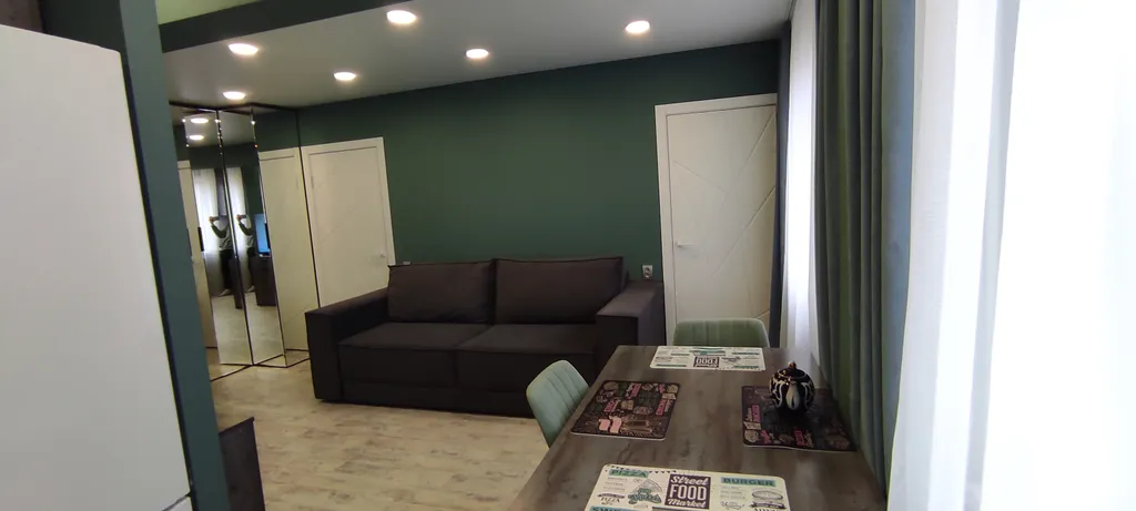 Великолепная квартира в самом центре с дизайнерским ремонтом