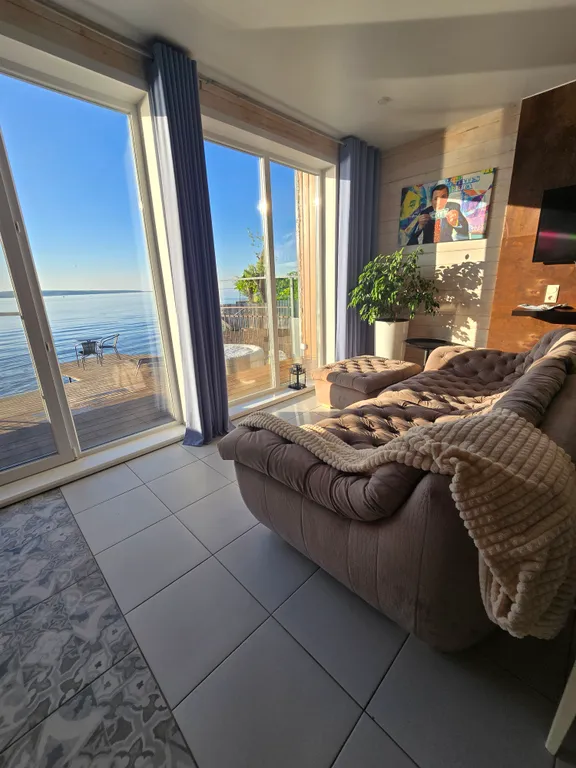 Коттедж Дом на Волге 1 линия — Казань