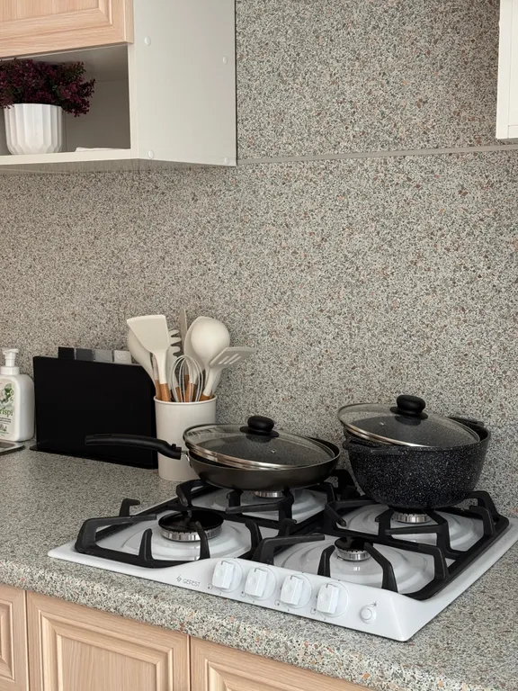 Новая 2-комнатная квартира с лоджией в центре курорта Завидово