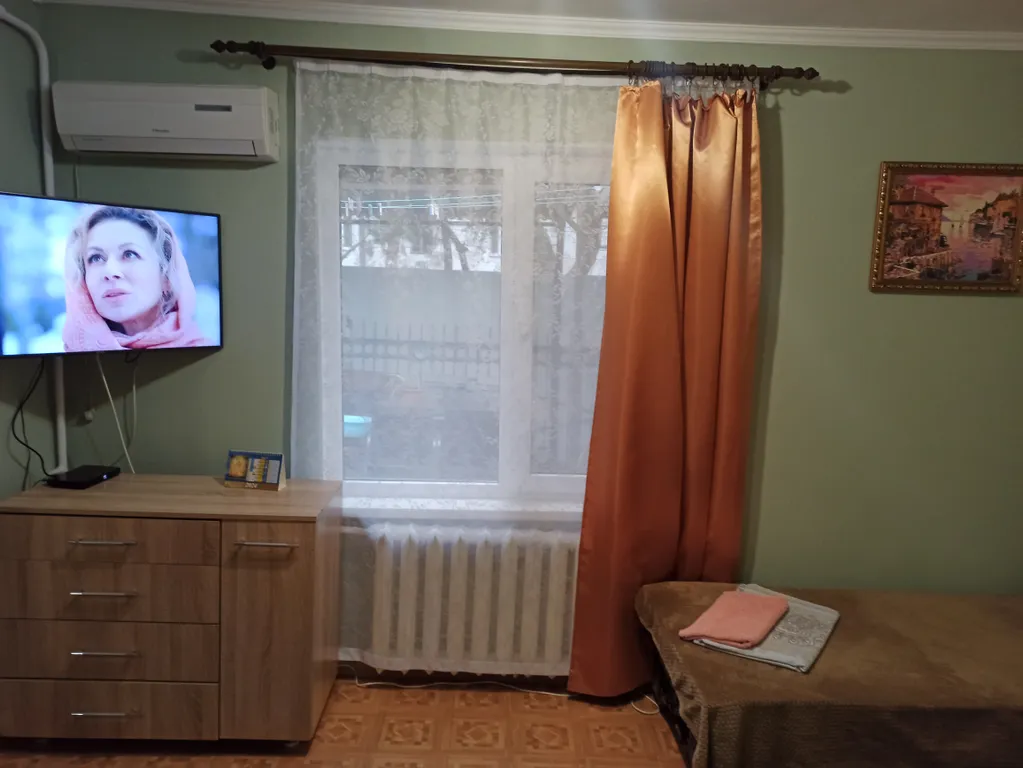 Коттедж Дом около моря в уютном дворике — Геленджик