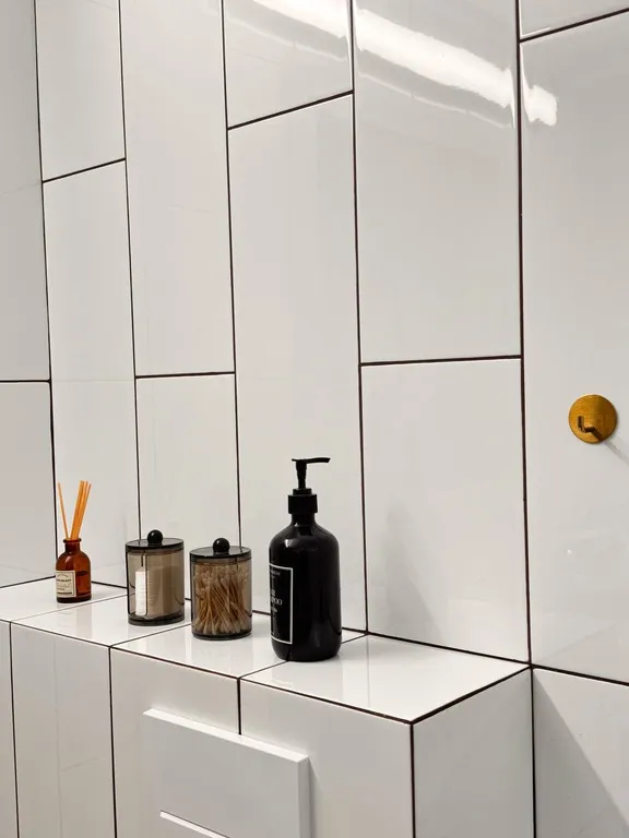 Милая студия с дизайнерским ремонтом