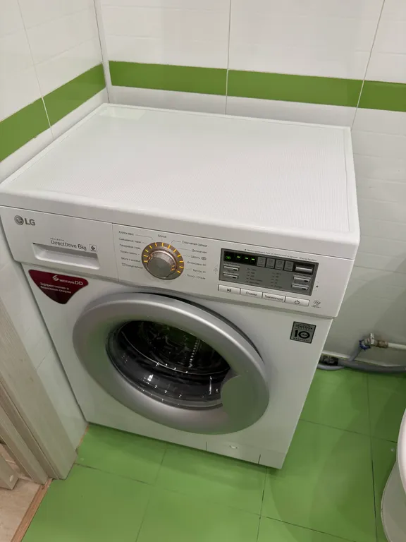 Большая евро-двухкомнатная квартира в самом центре у ТЦ Титан Арена.