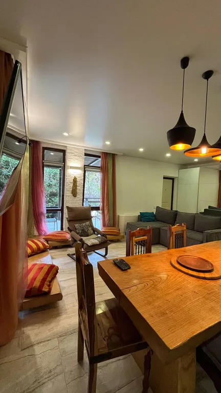 Евро-четырехкомнатный апартамент Эко Дом с террасой