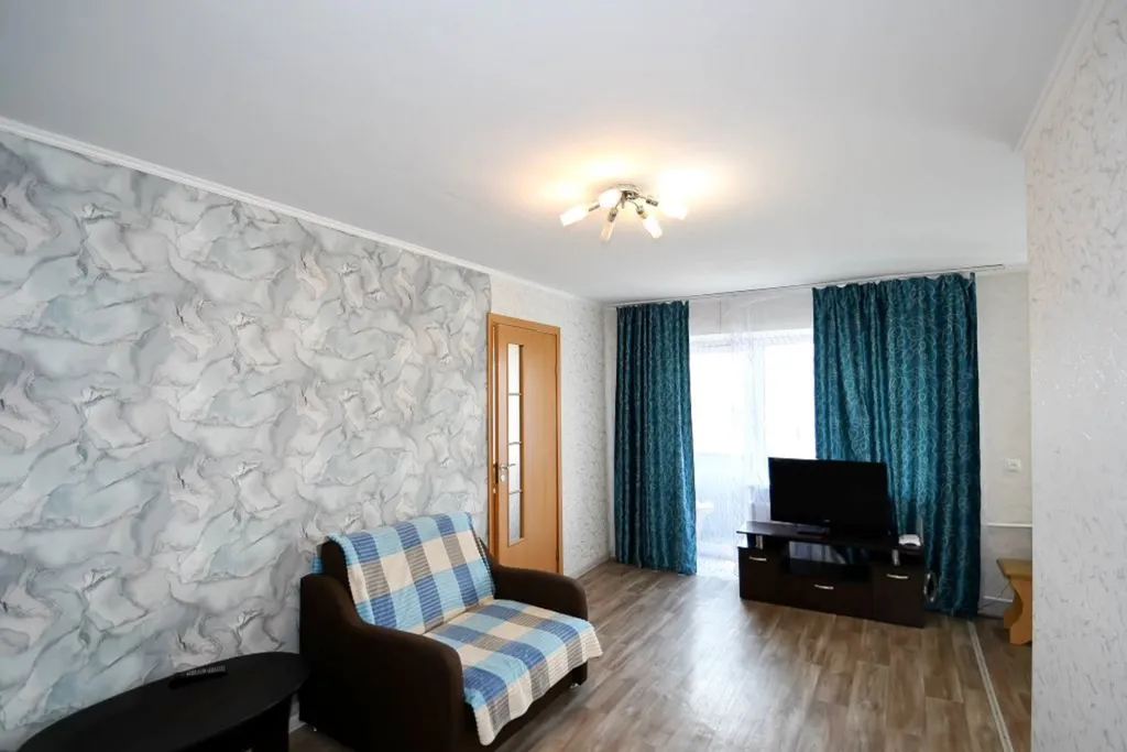 Квартира 2-комнатная Квартира — Омск