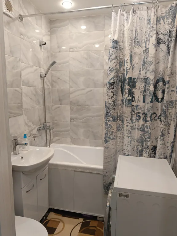 Уютная квартира в центре города с видом на реку Великая