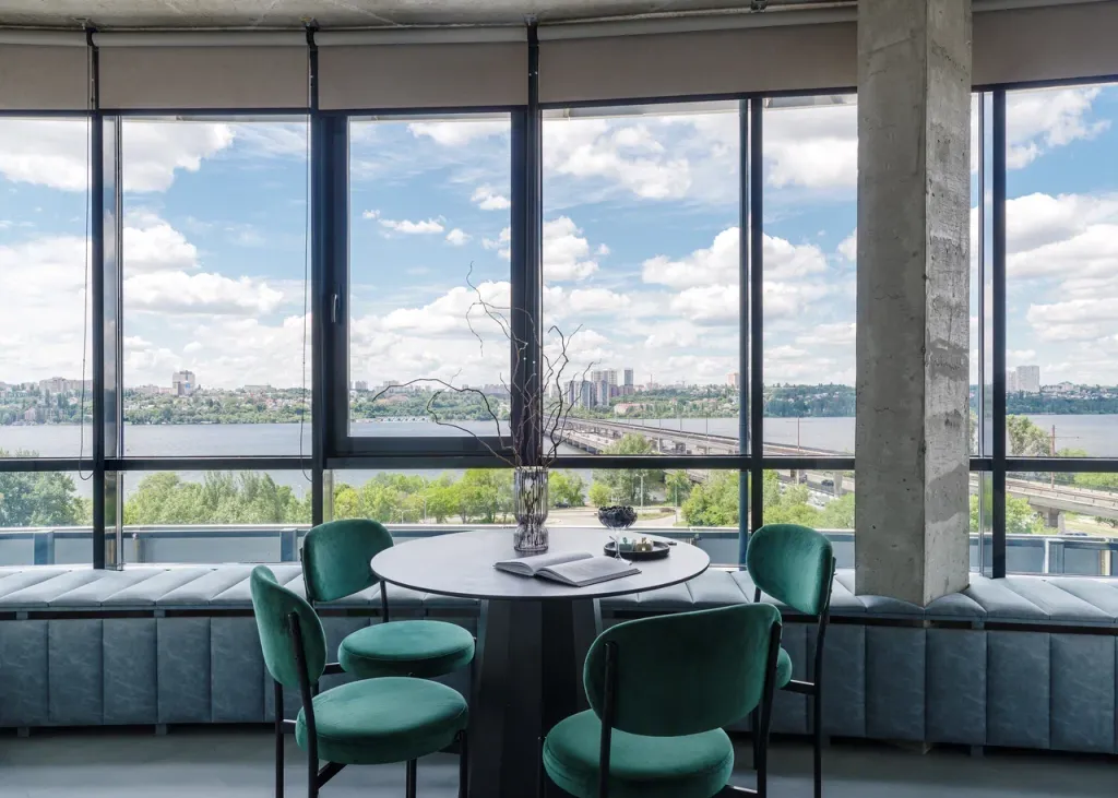 Панорамная квартира аtlantis с невероятным видом на реку и закат