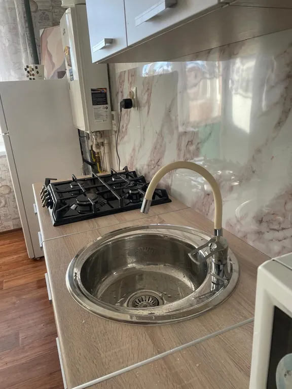 Квартира рядом с ТЦ Коллаж