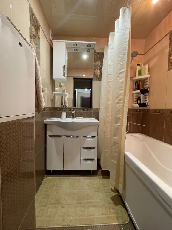 Уютная квартира в удобном районе для отдыха гостейгорода