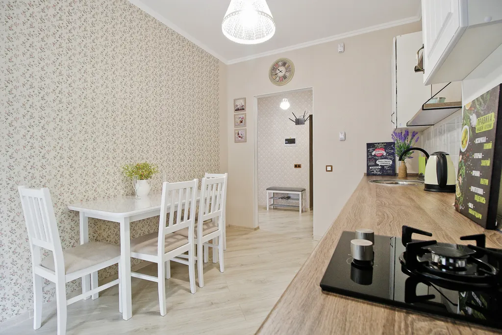 Уютная и светлая квартира в новом доме у моря