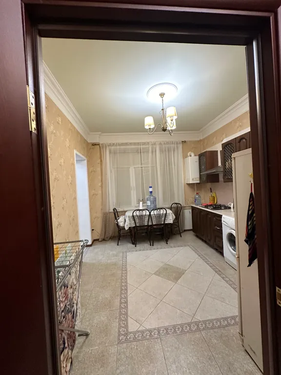 Уютная квартира в центре города, а самое главное три минуты до моря