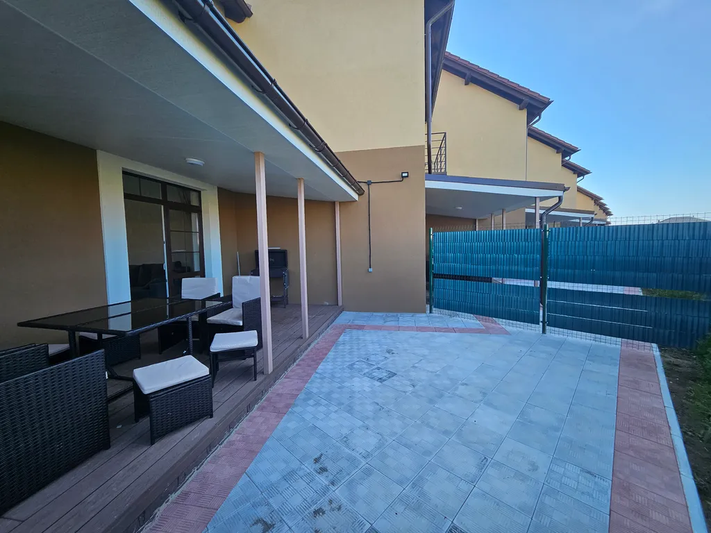 Домик у моря