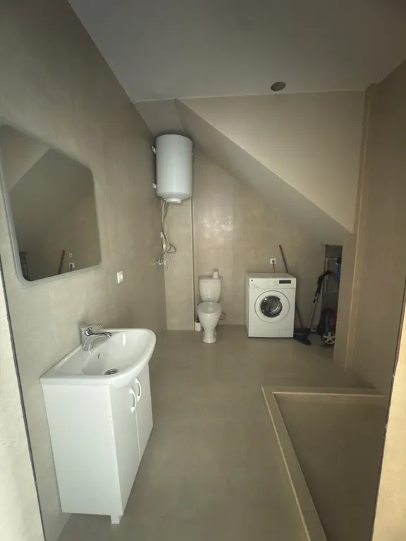 Коттедж Уютный дом на берегу реки и 5 минутах от моря — Нижняя Хобза