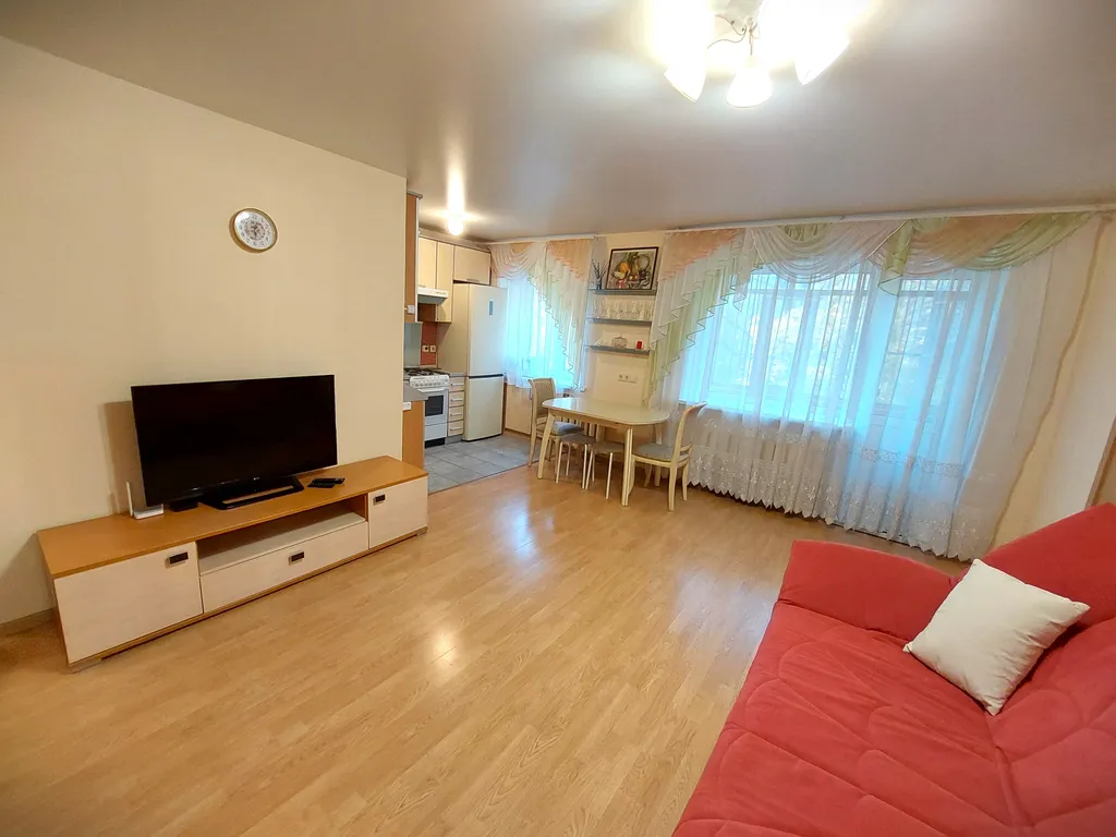 Двушка в тихом дворе