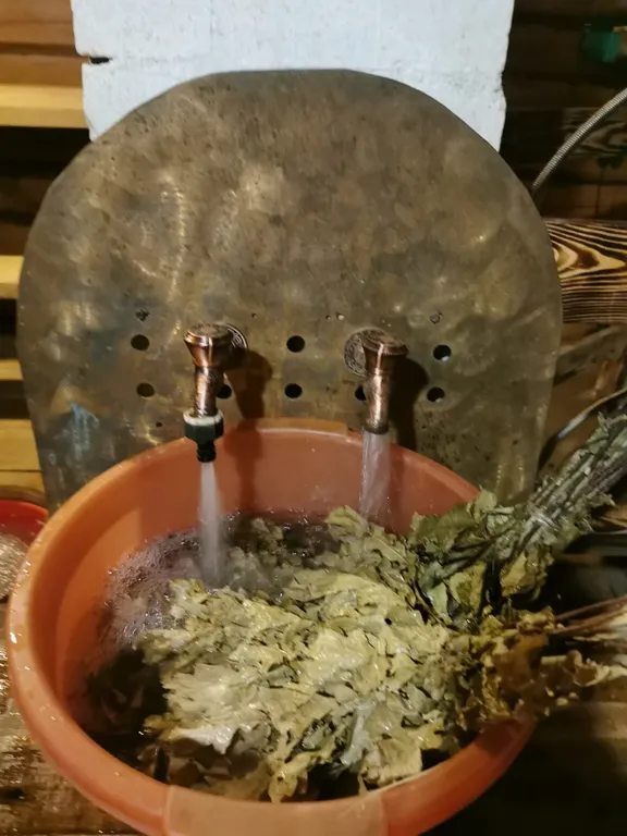 Теплый дом в русской деревне