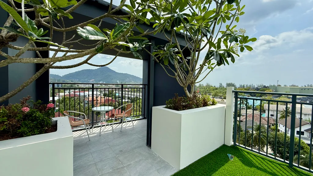 Новая супер однушка с бассейном и морем