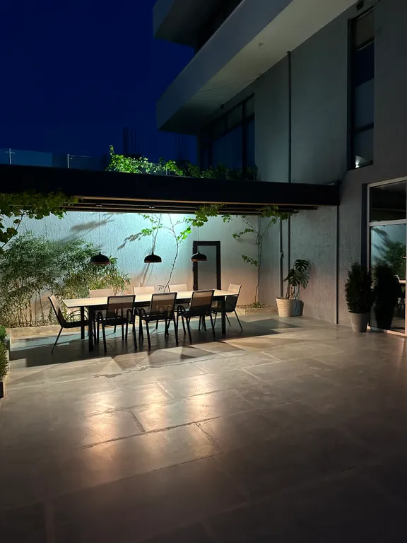 Коттедж Дом с бассейном — аренда посуточно в Геленджик