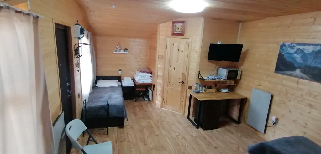 Домик с видом на горы