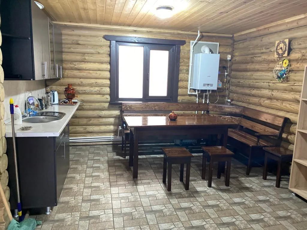 6-комнатный Дом