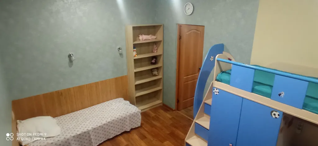 Часть дома с двумя спальнями, кухней и ванной