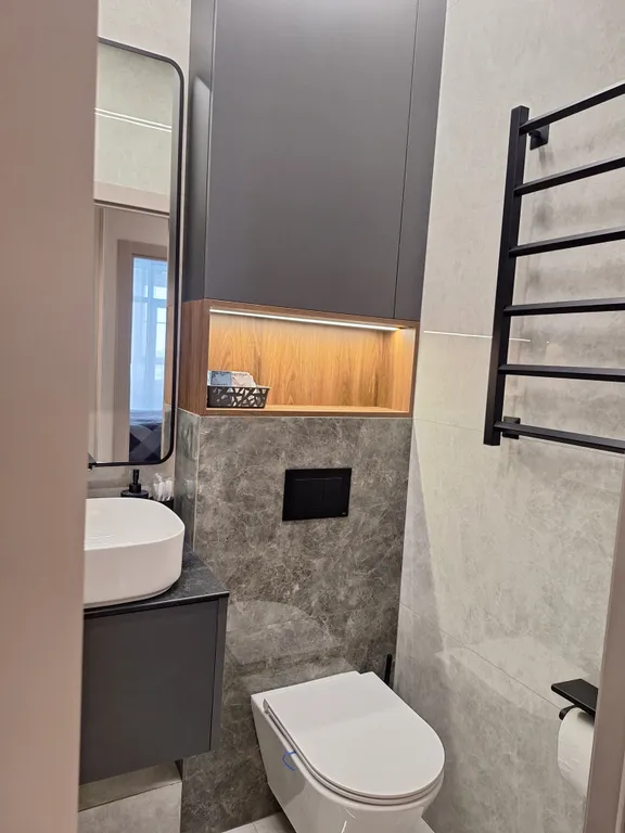 Современная двухкомнатная квартира (евротрешка) в центре города