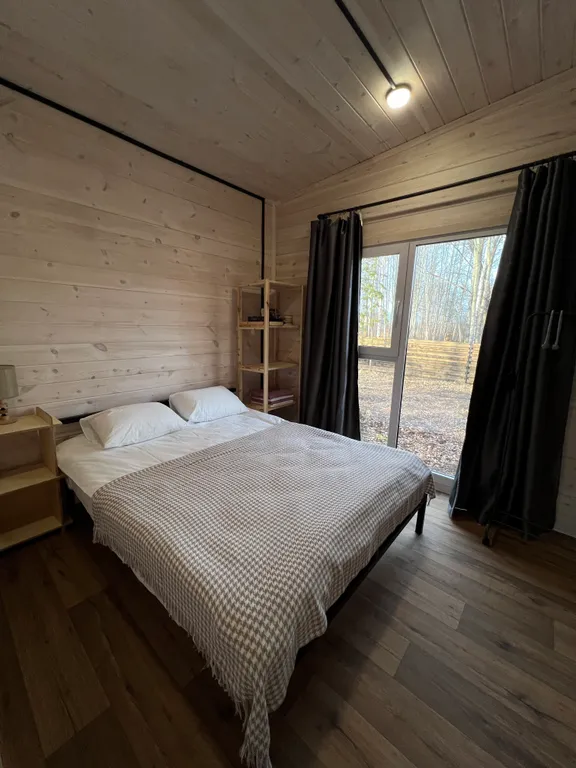 Дом с баней в липах