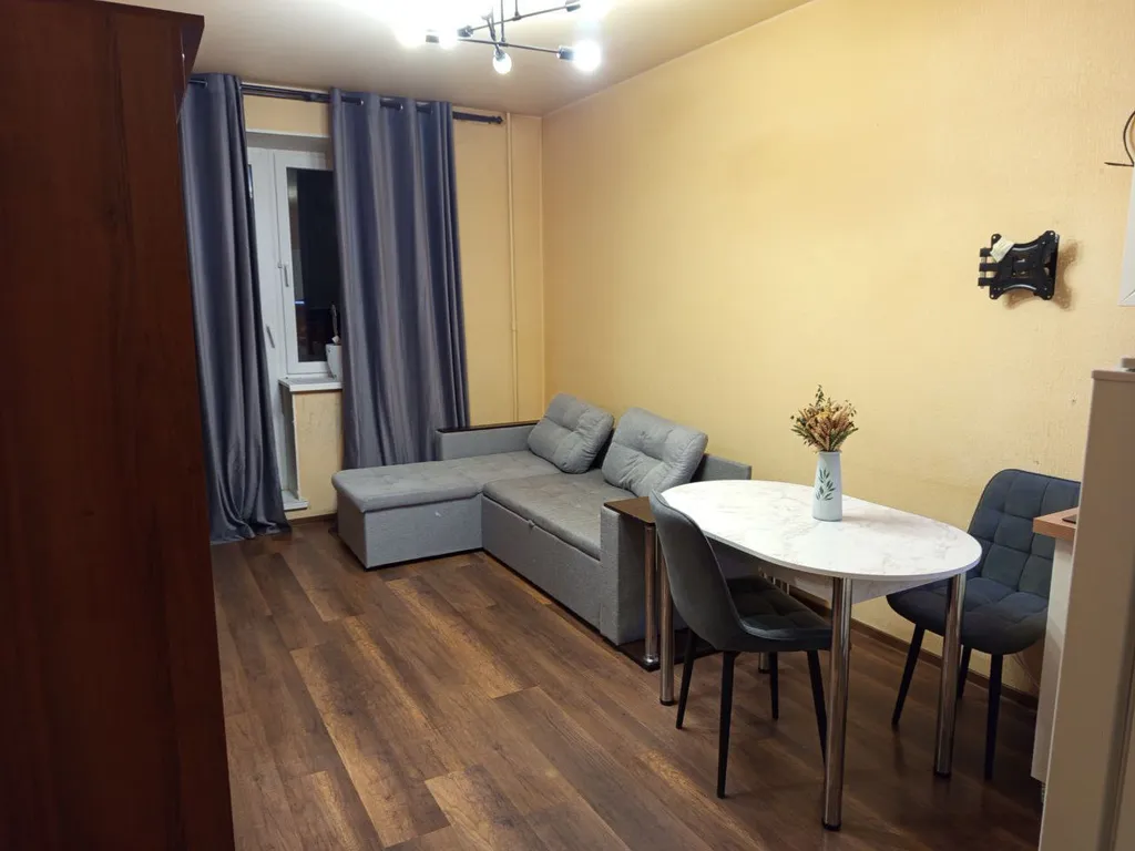 Квартира Квартира Уютная студия — Свердловский