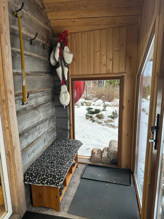 Озерный домик 2