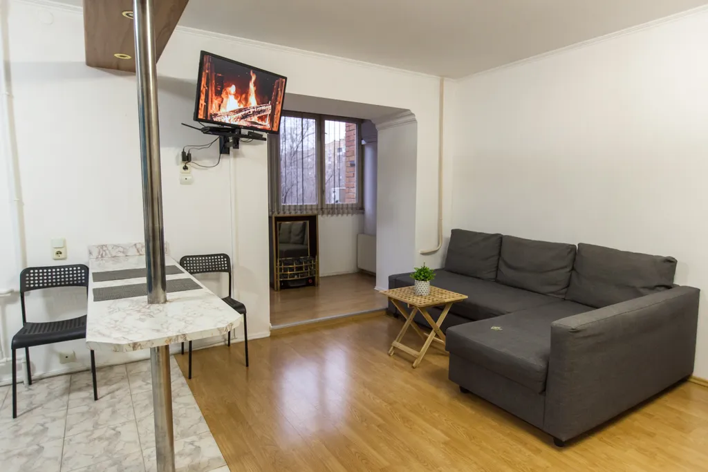 Квартира Квартира Большая студия в центре рядом с набережной — Самара