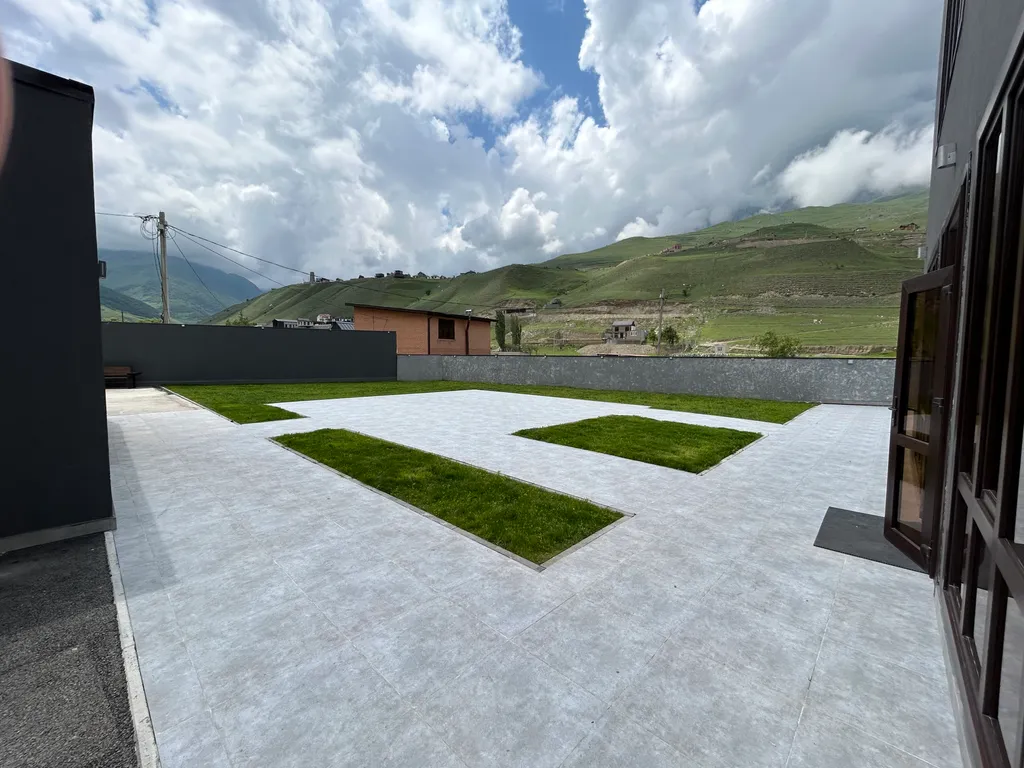 Дом в горах с теплым бассейном