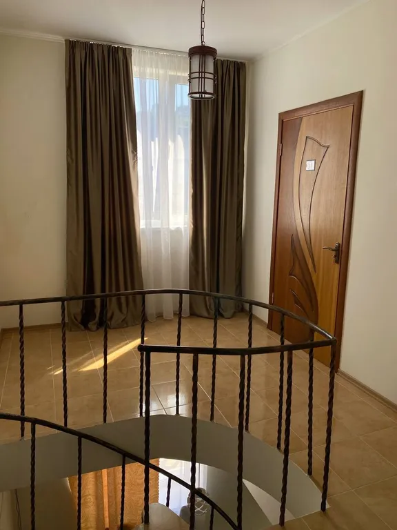 Дом с видом на гору Ай-Петри