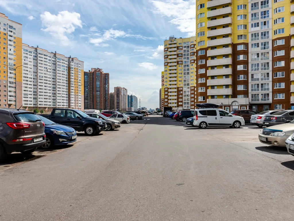 2-евро в Приморском районе