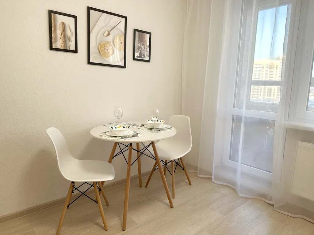 Лазурная - современная 1-комнатная квартира в ЖК Чистые пруды