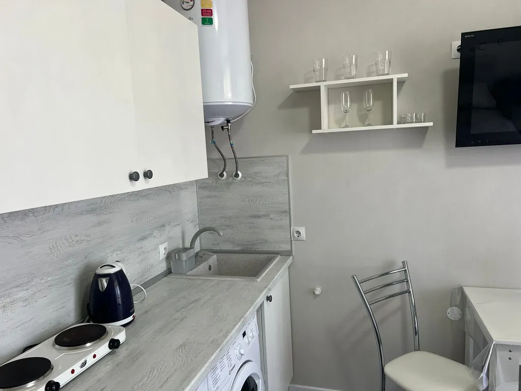 398 студия с бассейном для трёх человек