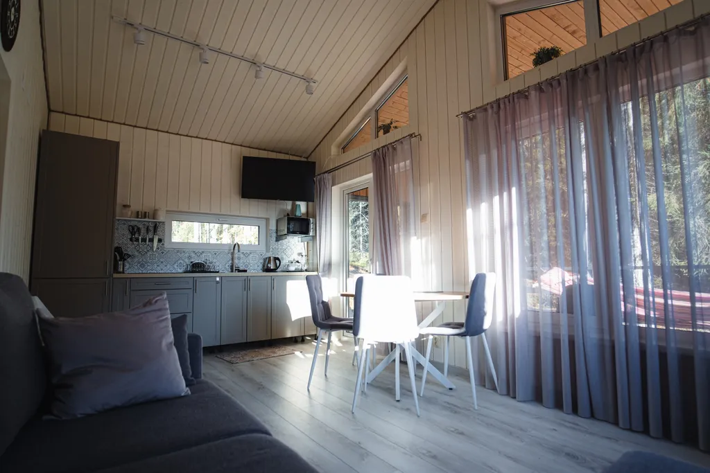 Коттедж Дом Barn house в хвойном лесу — Половина