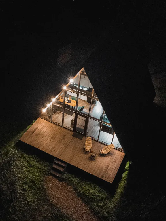 Коттедж Супер большой A-frame треугольный дом в уединенном сосновом лесу — Ермилово