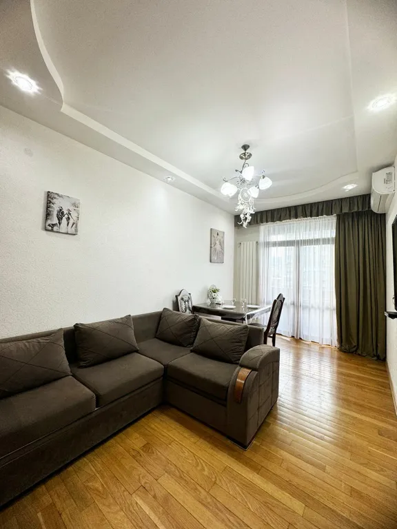 Двукомнатная квартира в бизнес  центре