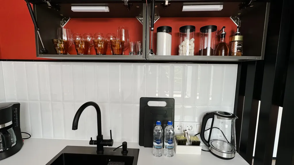 Уютная квартира с дизайнерским новым ремонтом в центе города