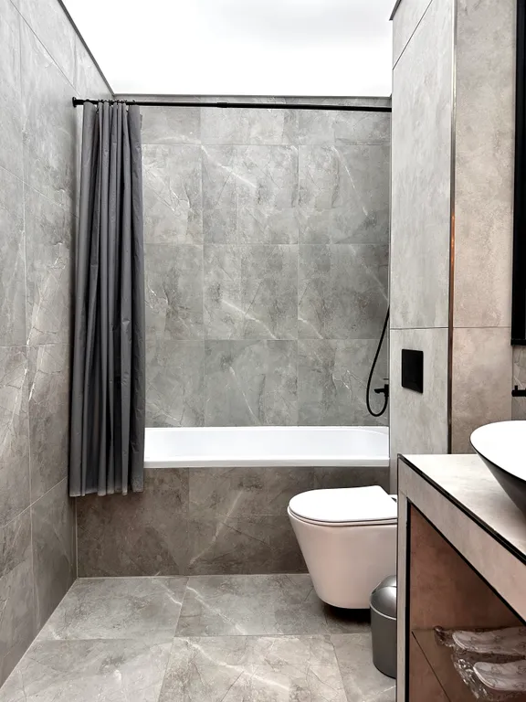 Квартира 3-комнатная Квартира — Калининград