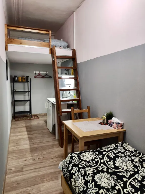 Трехместный номер в 1 остановке от Невского проспекта