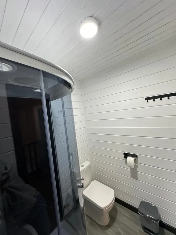 Коттедж Дом у прудов — Коммунар