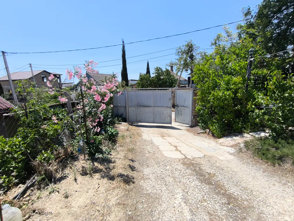 Комфортный дом с удобствами и беседкой