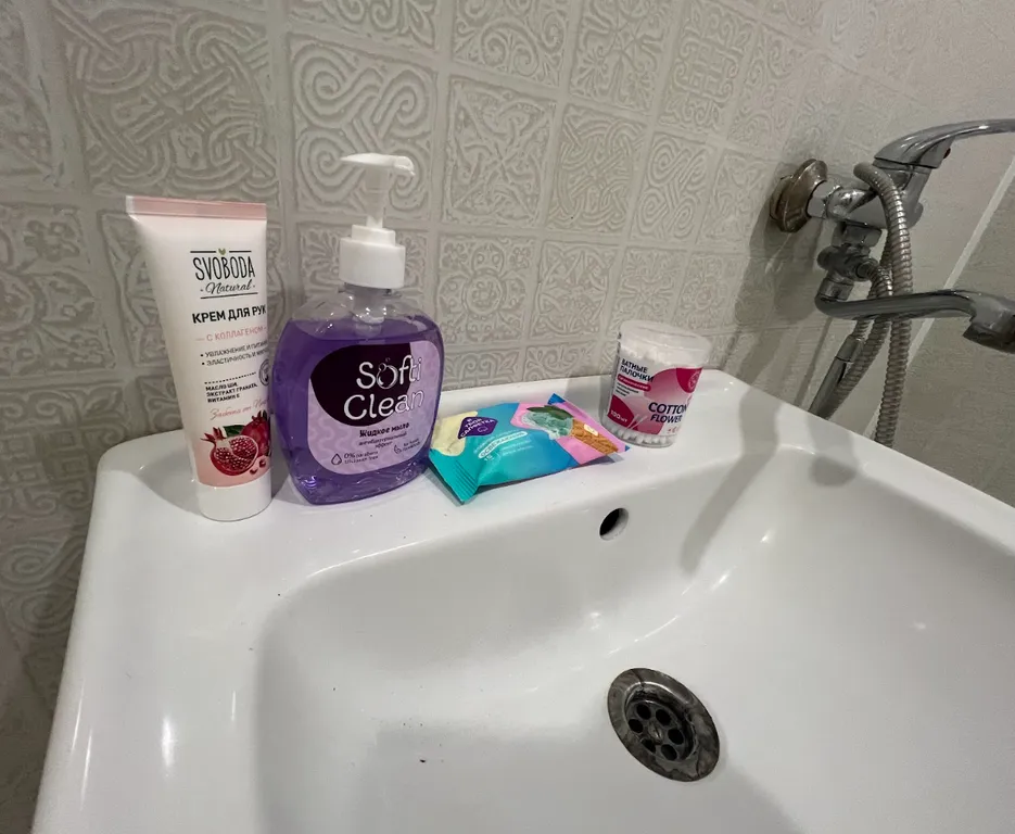 Апартаменты Комфорт рядом с жд Вокзалом, Бел Полка 44