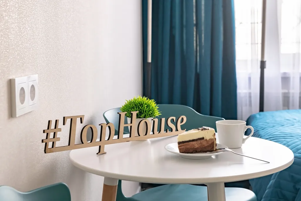 Современная студия с новым ремонтом