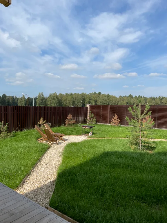 Дом с сауной у пруда