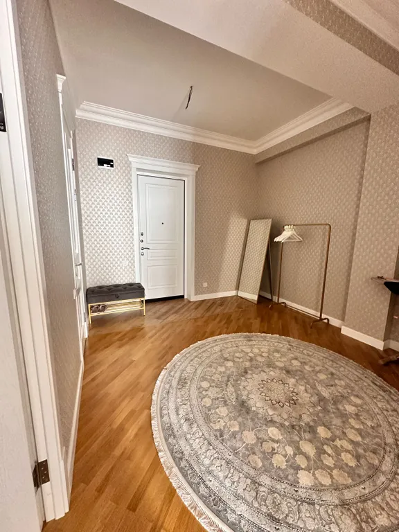 Уютная, светлая, новая квартира с панорамными окнами