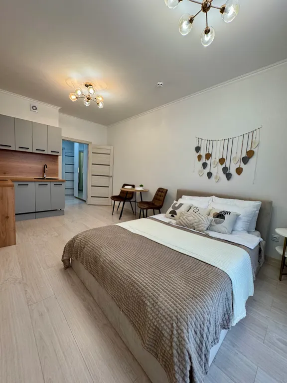 Студия с лоджией и красивым видом