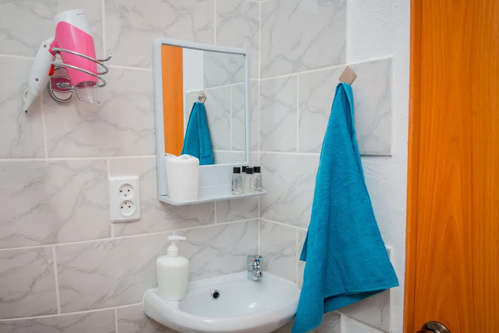 Студия на Холмогорова