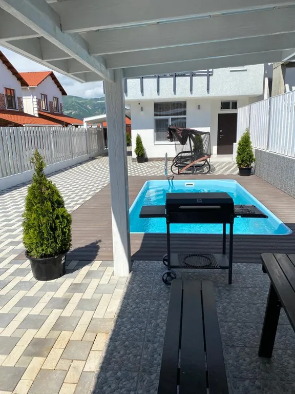 6-комнатный Дом